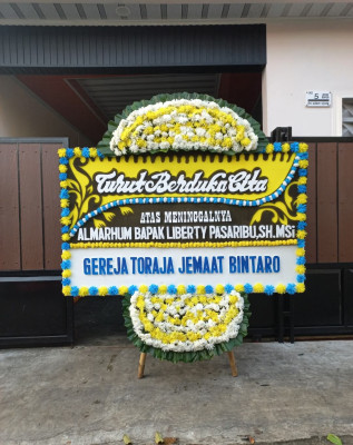 Papan Bunga Duka di Campurejo
