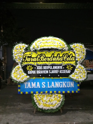 Papan Bunga Duka di Campurejo
